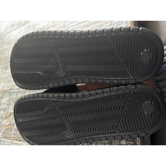 New Nike Black Slides with Pink Logo - Comfortable and Stylish Womens Size 9 - Picture 3 of 4